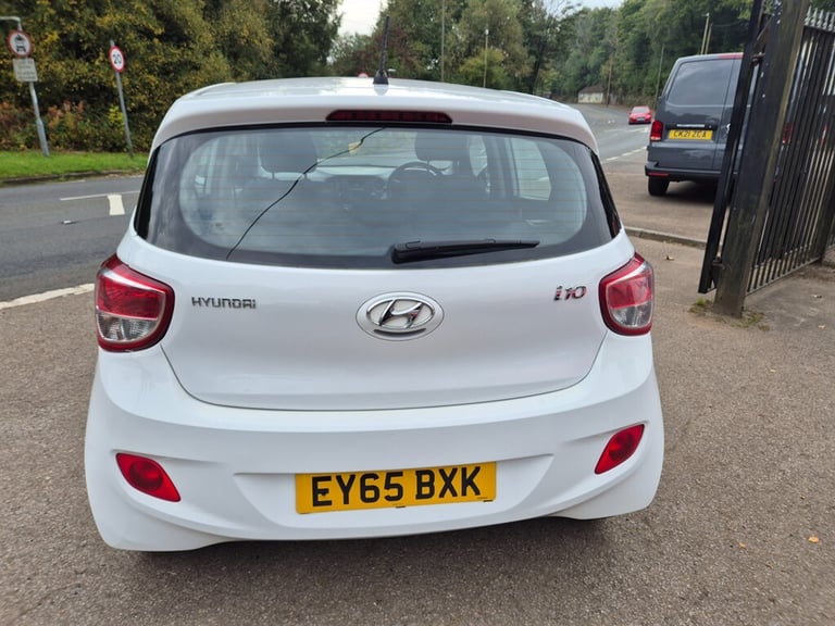 2015 Hyundai i10 1.2 Premium 5dr HATCHBACK PETROL Manual