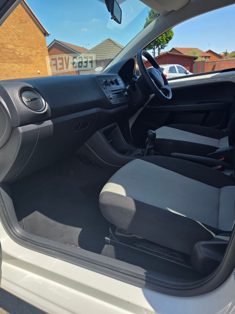 Skoda, CITIGO, Hatchback, 2013, Manual, 999 (cc), 5 doors