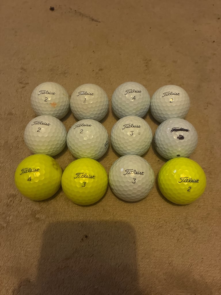 12 x Titleist AVX golf balls
