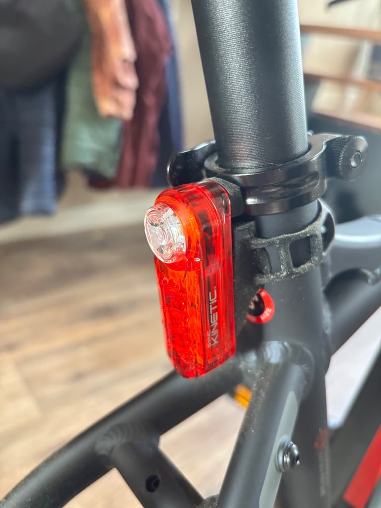 New* Carrera Vengeance E Mens Electric Mountain Bike Shimano 2.1 & £100’s of accessories