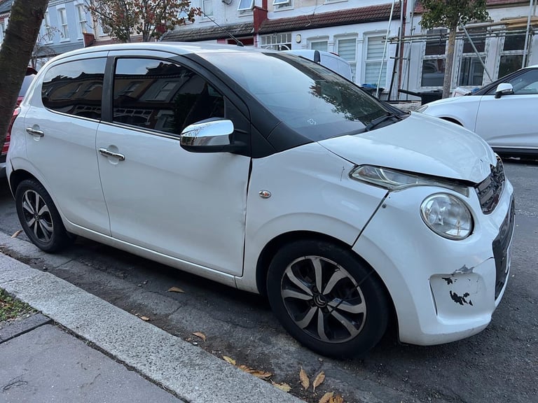 2017 Citroen C1 1.2 Flair spec Petrol ULEZ free £20 Road Tax ** PROJECT **