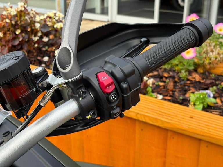 DUCATI MULTISTRADA V2 S