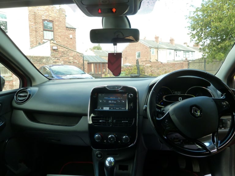 2015 Renault Clio 0.9 TCE 90 Dynamique MediaNav Energy 5dr HATCHBACK Petrol Manual