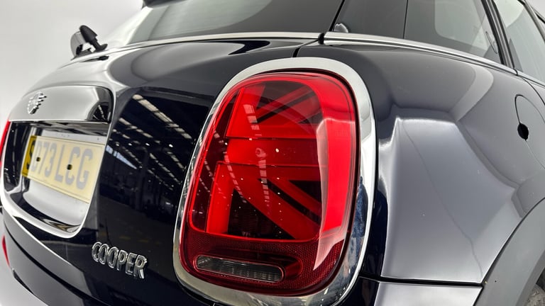 2023 MINI Hatch 1.5 Cooper Exclusive 5dr Auto Petrol Hatchback Hatchback Petrol Automatic