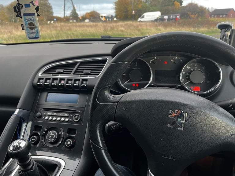 Peugeot, 3008, Hatchback, 2012, Manual, 1560 (cc), 5 doors