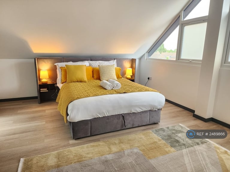3 bedroom flat in Bicester Road, Kidlington, OX5 (3 bed) (#2489866)