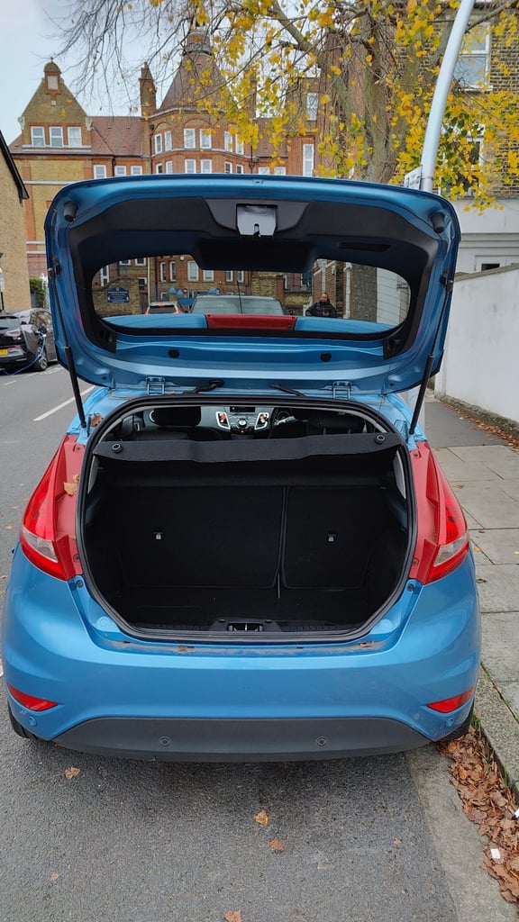 Ford FIESTA Automatic Titanium 2012, 1.4cc, 5 dr