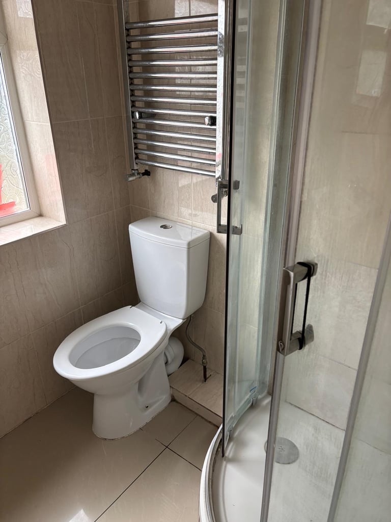 Ground Floor One Bedroom Flat Parking & Garden