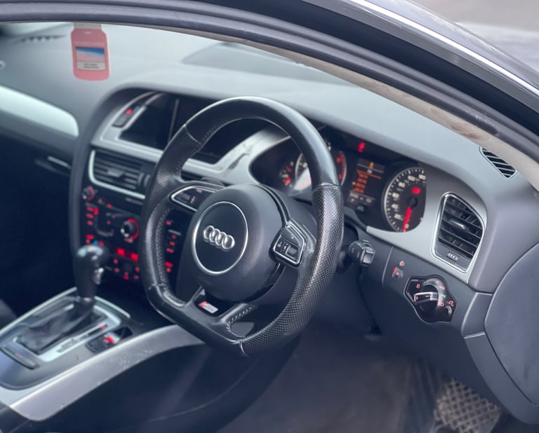 2010 Audi A4 S Line Automatic Saloon Facelift Hpi Clear 2.0 Tdi