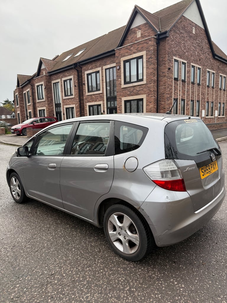 AUTOMATIC HONDA JAZZ 1.4 PETROL 2009