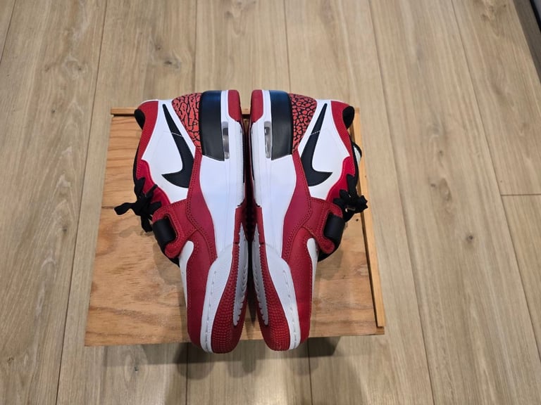 Nike Air Jordan Legacy 312 Low white, red, black; Size US 8.5, EU 42, UK 7.5