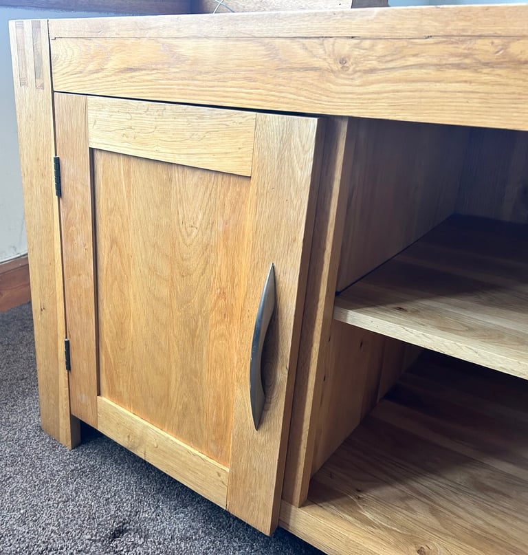 Aston Solid Oak TV Cabinet