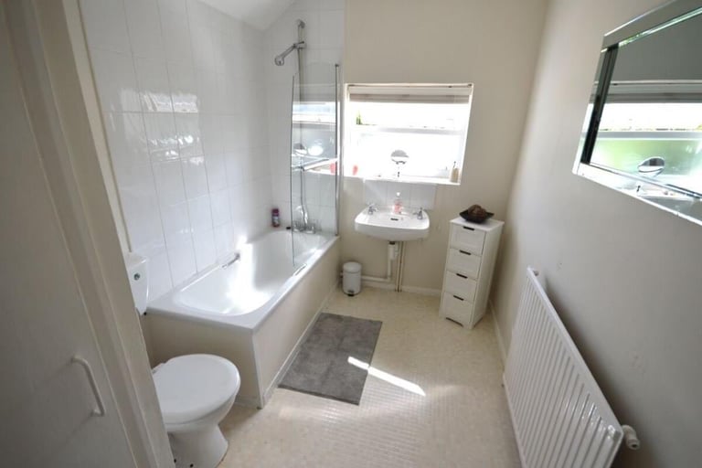 3 Bedroom House To Let in LE67