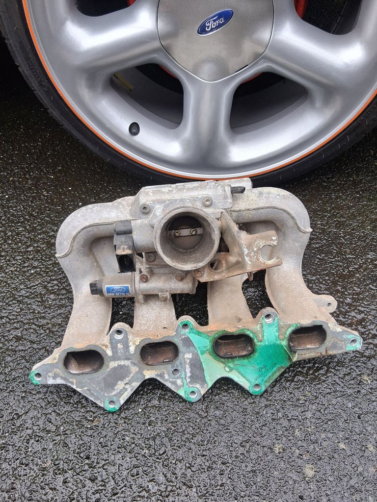 image for Zetec rs1800 fiesta escort rs turbo inlet manifold ho silvertop blacktop