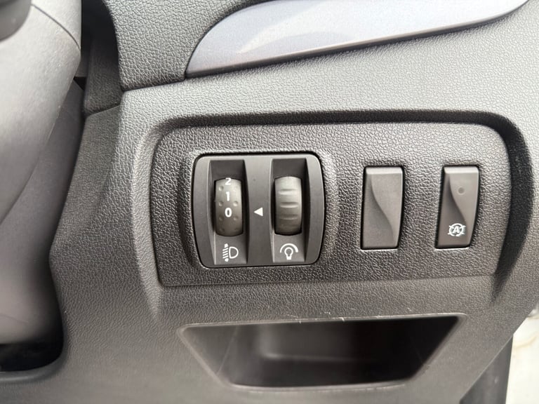 2015 Renault Scenic Xmod 1.5 dCi Dynamique TomTom Energy 5dr [Bose+][S/S] MPV Diesel Manual