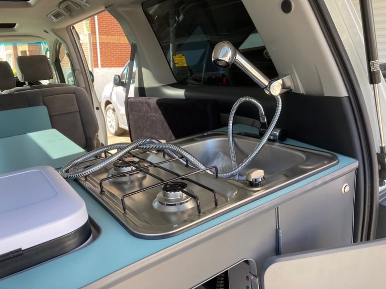 image for 2007 Toyota Alphard 2.4AS PLATINUM SELECTION PETROL AUTOMATIC LOW MILES REAR