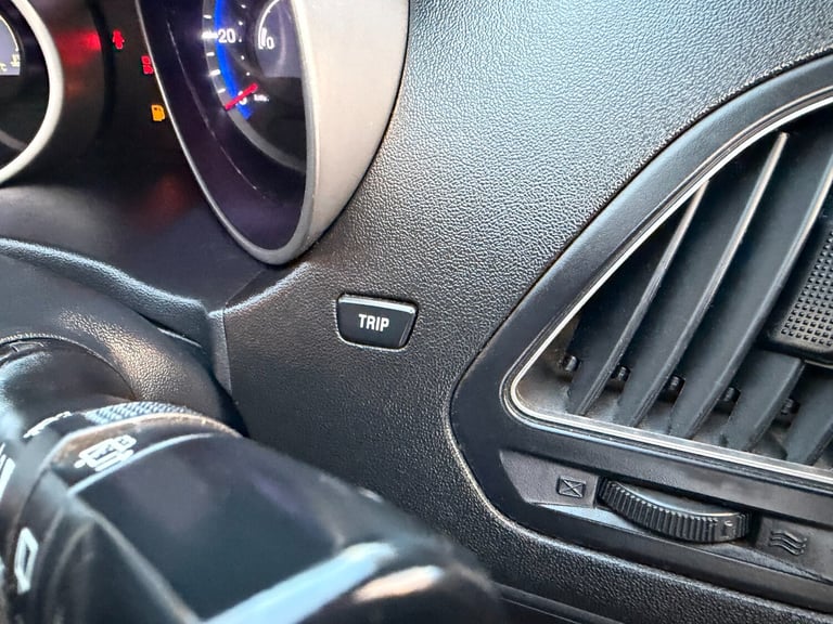 2013 Hyundai ix35 1.7 CRDi Premium SUV 5dr Diesel Manual Euro 5 (s/s) (115 ps)