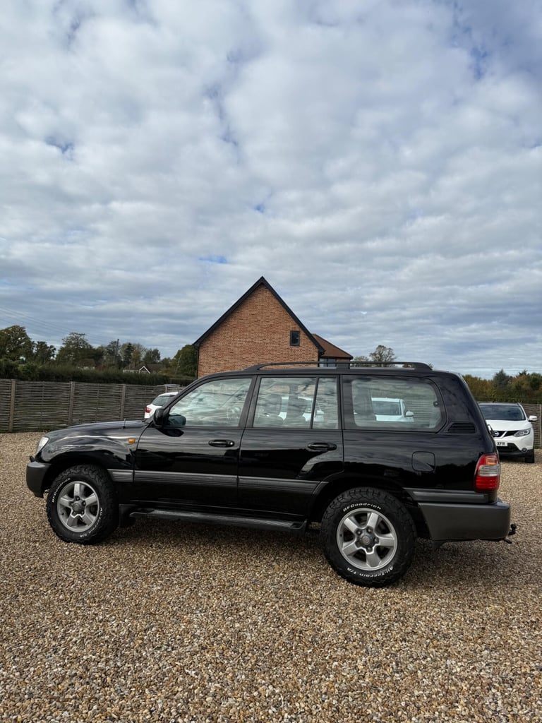  Toyota Land Cruiser Amazon 4.2 TD SUV 5dr Diesel Automatic (282 g/km, 201 bhp) Diesel Automatic