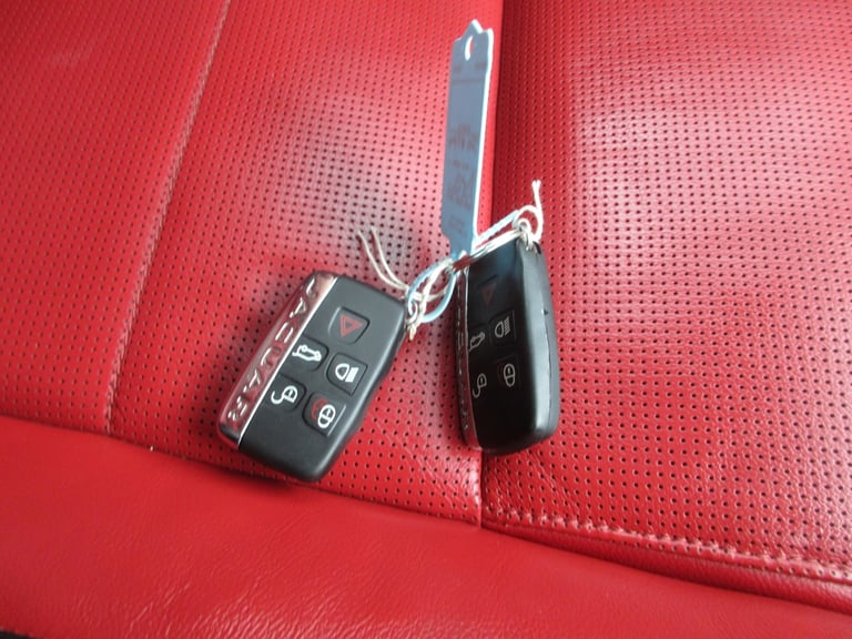 2017 Jaguar F-Pace 2.0d R-Sport 5dr Auto AWD ESTATE Diesel Automatic