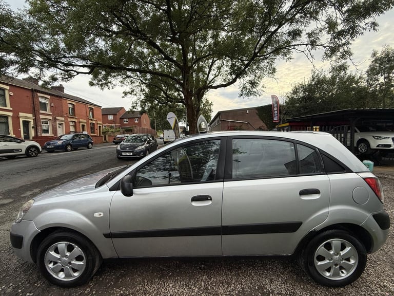 2009 Kia Rio 1.4 Chill 5dr HATCHBACK Petrol Manual
