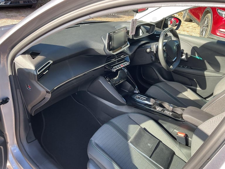 2023 Peugeot 208 1.2 PureTech 100 Allure Premium + 5dr EAT8 HATCHBACK PETROL Automatic