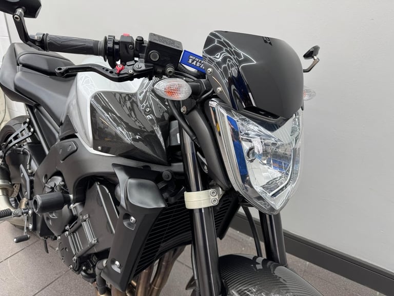 YAMAHA FZ1 N FAZER 1000 SILVER 2007 07 REG JUST 15,015 MILES MIVV FULL SYSTEM