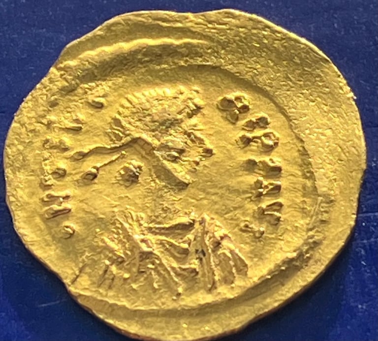 image for Gold Byzantine Coin Marcie Tiberius Gold Tremessus Roman Coin 582-602AD.