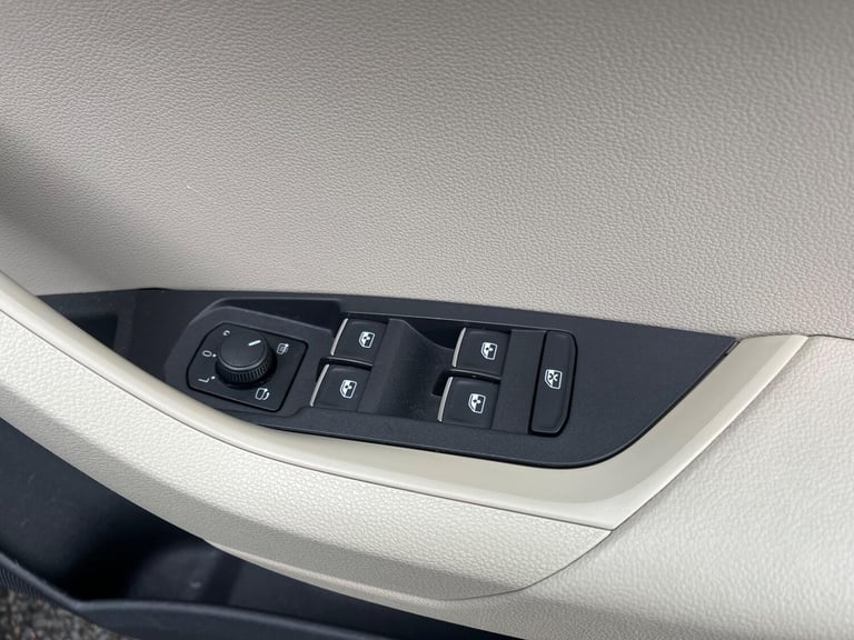 2019 Skoda Karoq 1.6 TDI SE L Euro 6 (s/s) 5dr ESTATE Diesel Manual