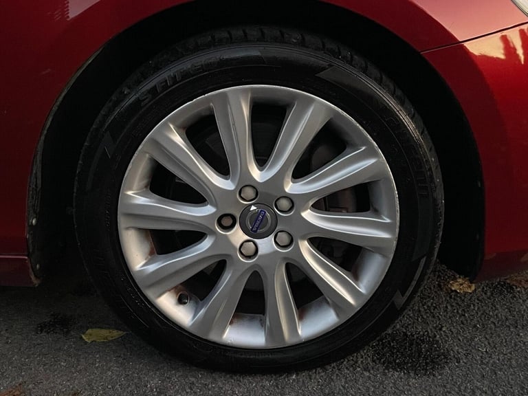 2015 Volvo V40 D4 [190] SE Lux Nav 5dr HATCHBACK DIESEL Manual