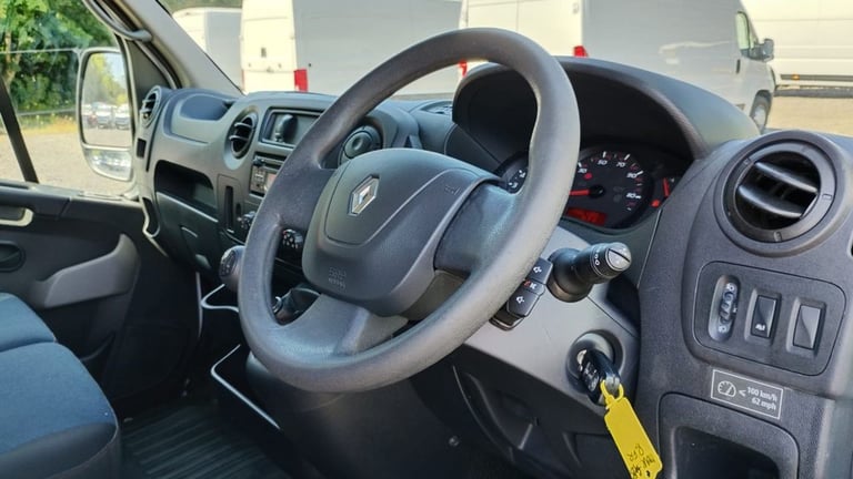 2018 Renault Master 17 SEAT MINIBUS LWB MEDIUM ROOF LM35 145 PS With 6 speed Gearbox, Auto Ligh M...