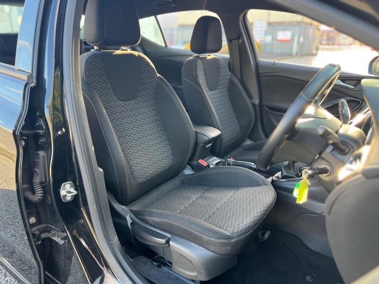 2017 Vauxhall Astra 1.4i Turbo SRi VX Line Euro 6 5dr HATCHBACK Petrol Manual