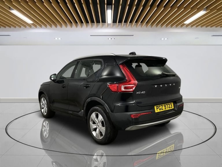 2020 Volvo XC40 2.0 D3 MOMENTUM 5d 148 BHP Estate Diesel Automatic