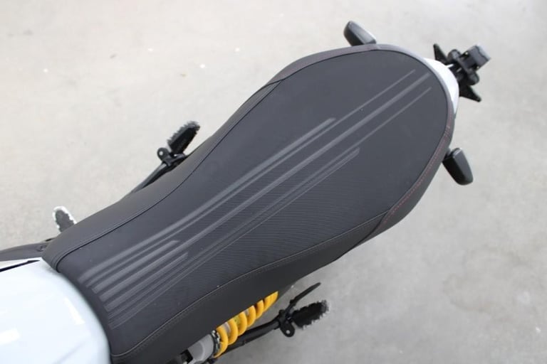 2022 Ducati Scrambler Desert Sled in Sparkling Blue