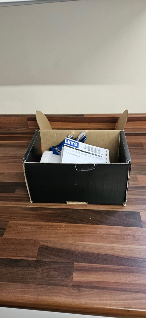 BRAN NEW BOXED DEVIBLISS PRO LITE 1.3 TE10 FOR BASE COAT PAINT AND WATERBOURN PAINT 