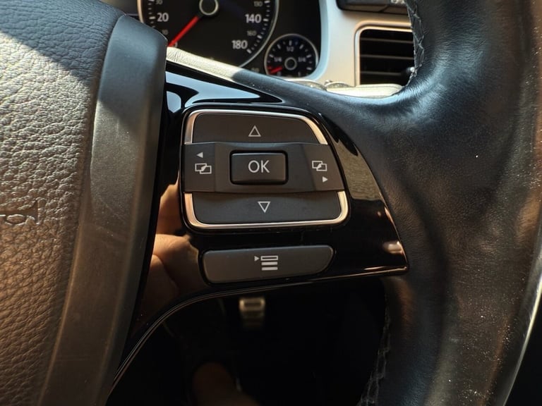 2017 17 VOLKSWAGEN TOUAREG 3.0 TDI V6 BLUEMOTION TECH R-LINE PLUS SUV 5DR DIESEL