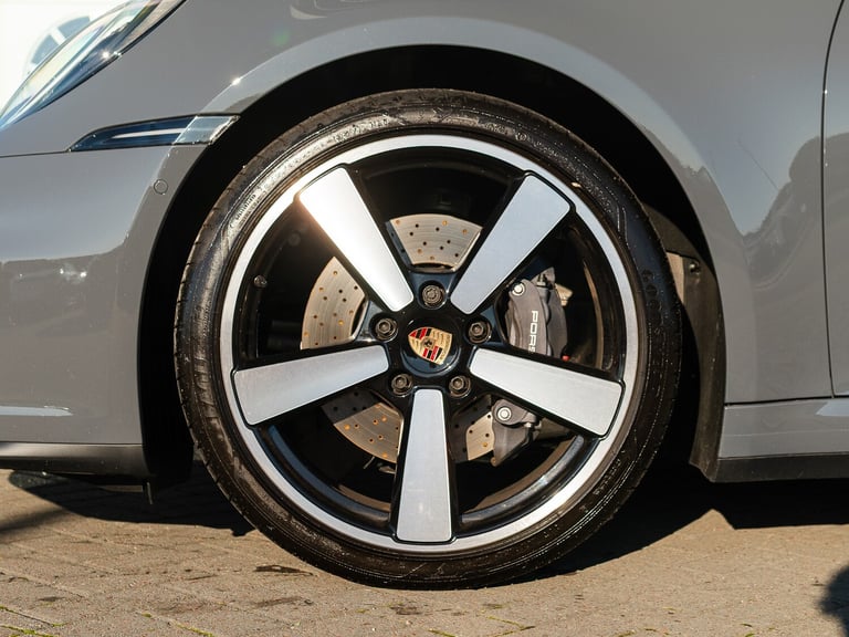 2024 Porsche 911 3.0T 992 Carrera Convertible 2dr Petrol PDK Euro 6 (s/s) (394