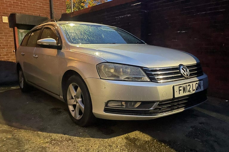 Volkswagen, PASSAT, Estate, 2012, Manual, 1598 (cc), 5 doors