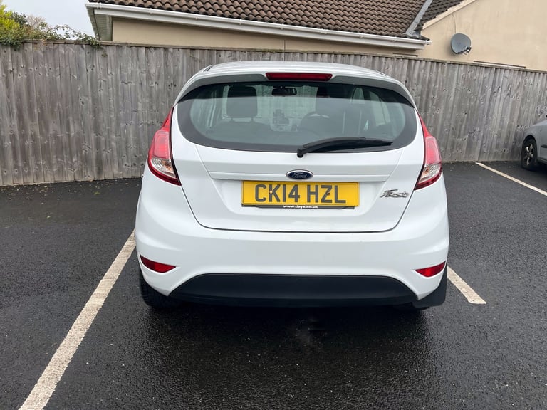 Ford, FIESTA, Hatchback, 2014, Manual, 1241 (cc), 3 doors