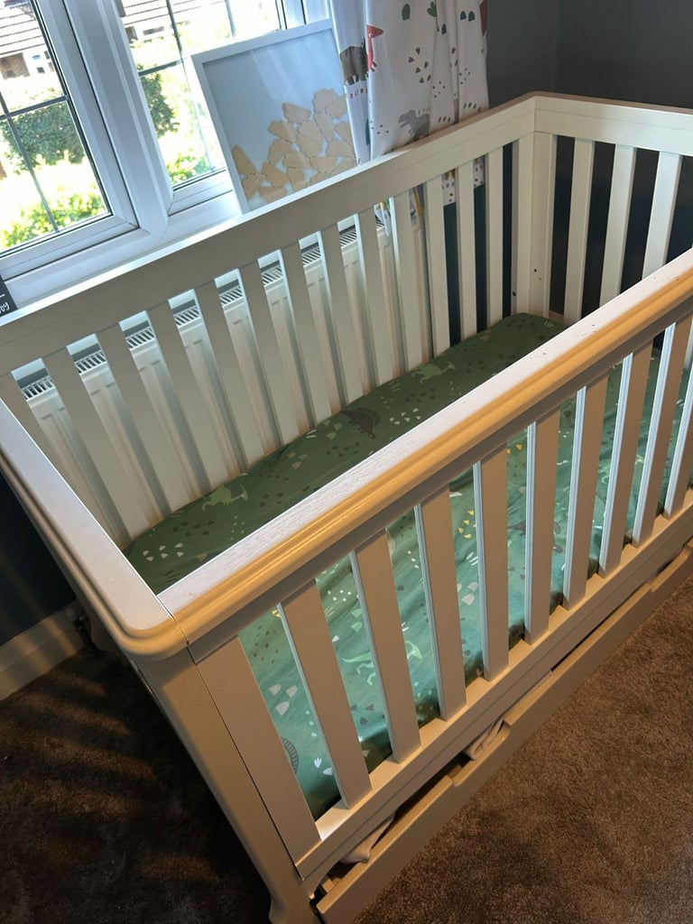 Florence Cot Bed Mamas and Papas