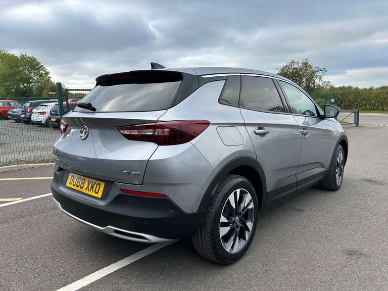 2018 Vauxhall Grandland X 1.2 Grandland X Sport Nav T S/S 5dr SUV Petrol Manual