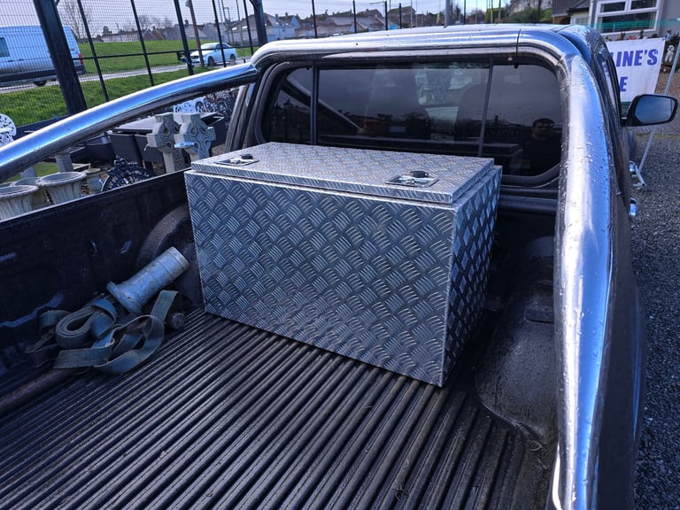 Aluminium Checker Plate toolboxes suit lorries trucks Trailers tractor recovery straps & parts