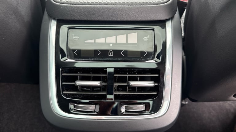 2024 Volvo XC90 2.0 B5P [250] Ultra Dark 5dr AWD Geartronic Petrol Estate Estate Petrol Automatic