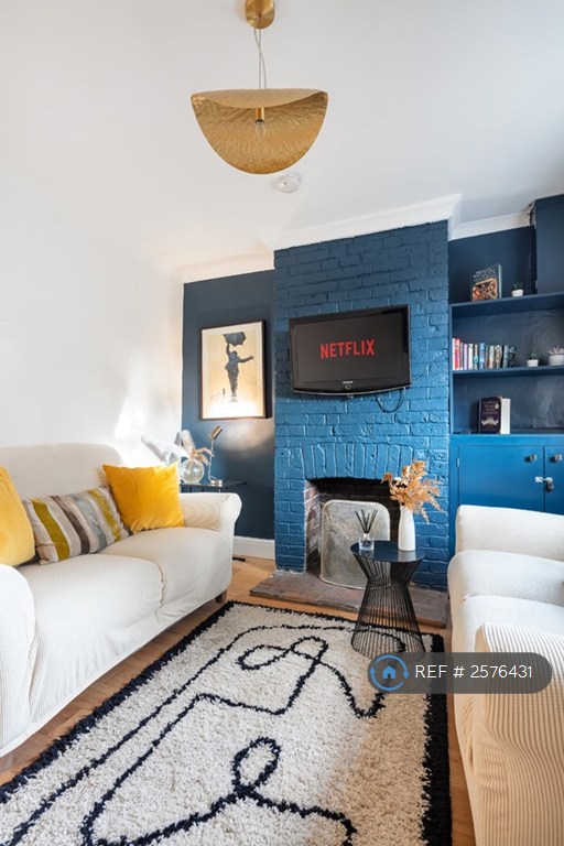 2 bedroom house in Clewer Fields, Windsor, SL4 (2 bed) (#2576431)