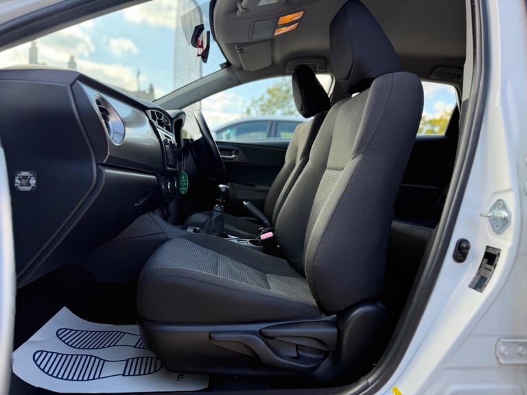 2014 Toyota Auris 1.6 V-Matic Icon Euro 5 5dr HATCHBACK Petrol Manual