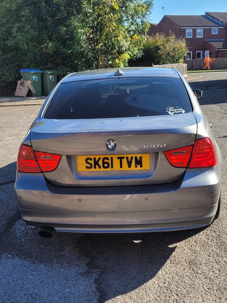 BMW, 3 SERIES, Saloon, 2011, Manual, 1995 (cc), 4 doors