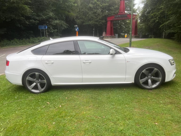 image for AUDI A5 2.0 TDI Black Edition White Manual Diesel 2014