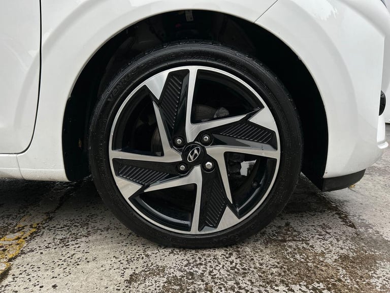 2024 Hyundai i10 1.0 Premium Hatchback 5dr Petrol Auto Euro 6 (s/s) (63 ps) Hatchback PETROL Auto...
