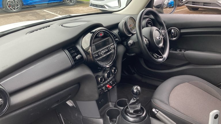 2016 MINI Hatch 1.5 Cooper 5dr Petrol Hatchback Hatchback Petrol Manual