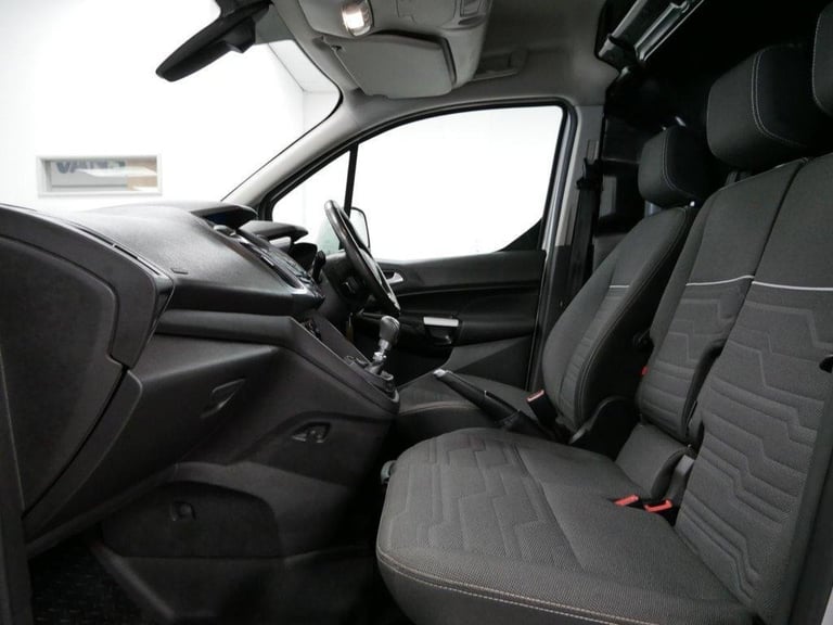 2018 FORD TRANSIT CONNECT 1.5 TDCI 120 BHP L2 240 LONG LIMITED EDITION ( NO VAT