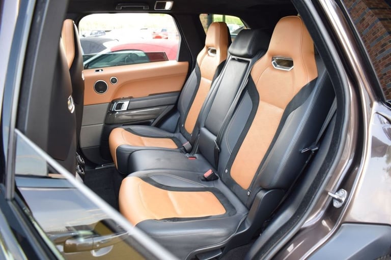 2021 62 LAND ROVER RANGE ROVER SPORT 5.0 P575 V8 SVR CARBON EDITION SUV 5DR PETR